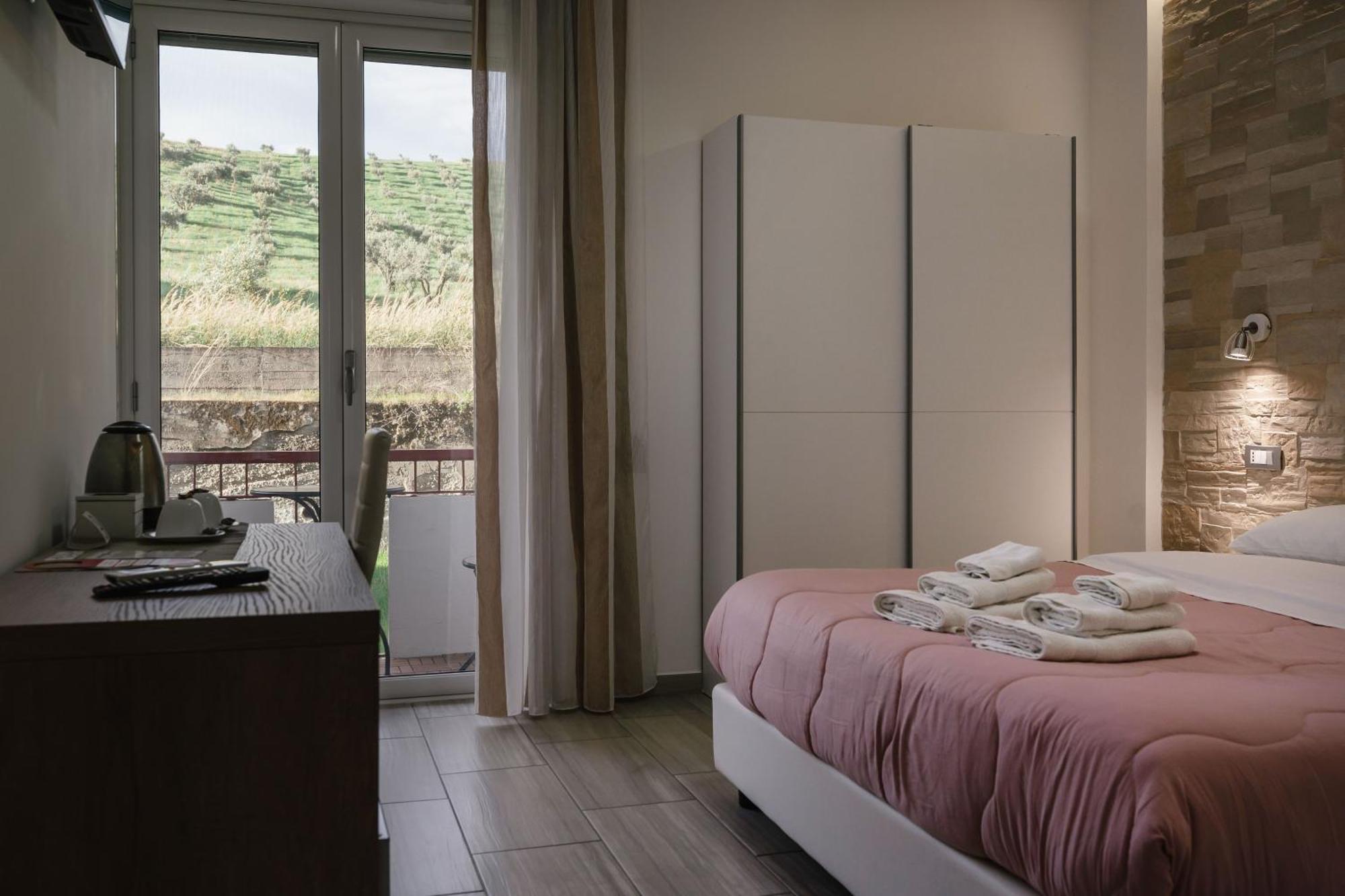 קטנזארו Zaro Suites B&B מראה חיצוני תמונה